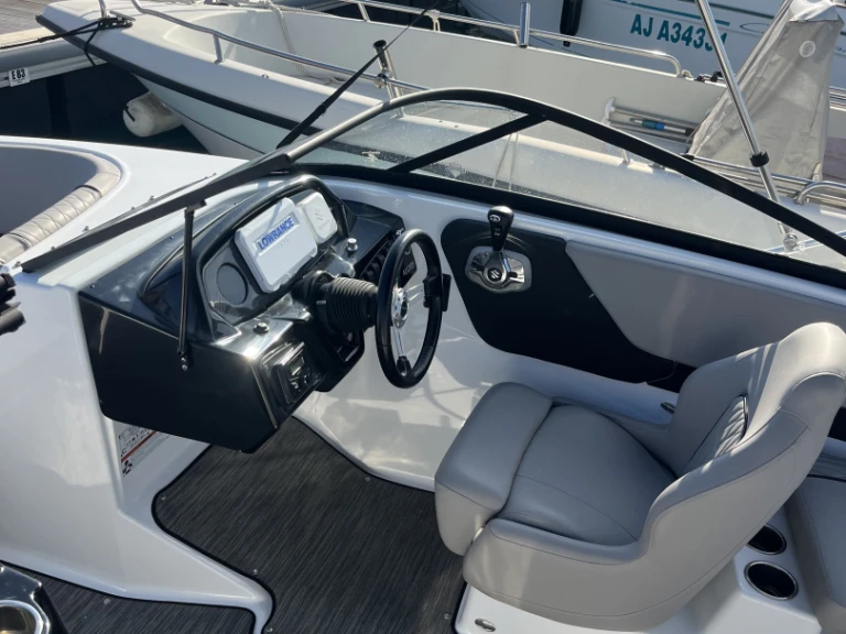 Noleggio Barca a motore a Ajaccio – Glastron GT 225