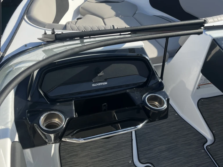 Noleggio barche Glastron GT 225 a Ajaccio su Samboat