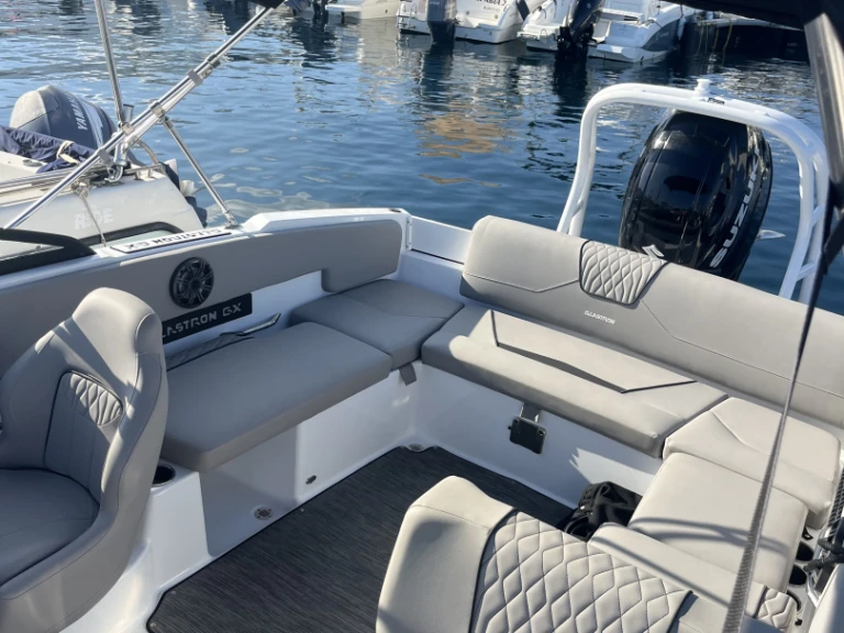 Noleggio Barca a motore con o senza skipper Glastron a Ajaccio