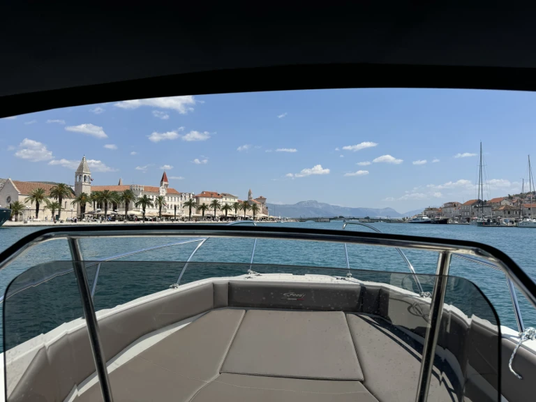Noleggio a Trogir – speedy Cayman 585 su SamBoat
