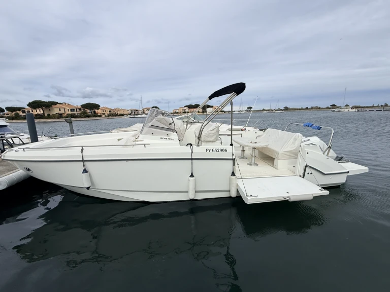 Noleggio Barca a motore con o senza skipper Bénéteau a Saint-Cyprien