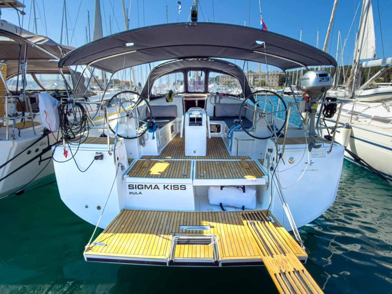 Noleggio Barca a vela a Pola – Jeanneau Sun Odyssey 440