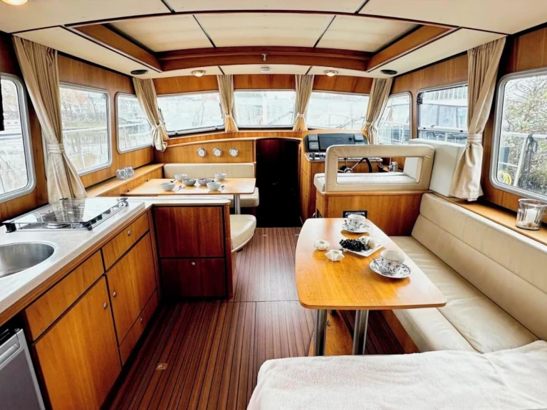 Noleggio Houseboat con o senza skipper Linssen a Rheinsberg