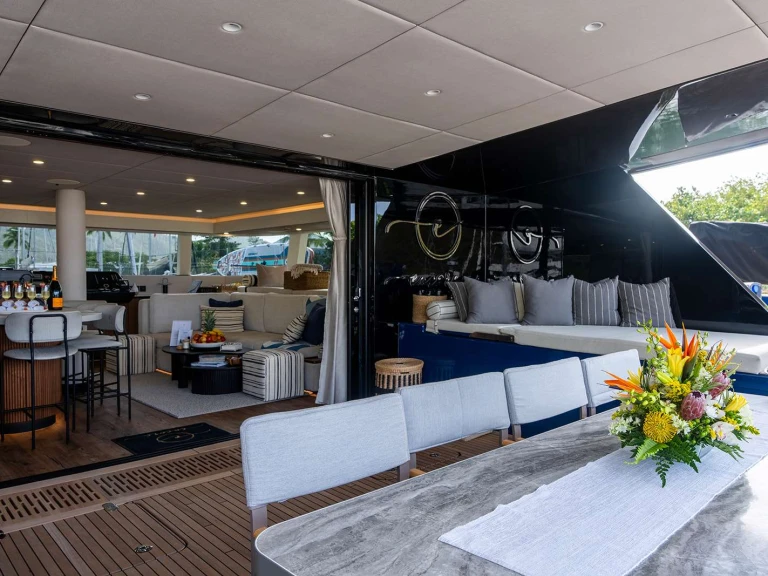 Noleggio Yacht di lusso Sunreef con patente nautica