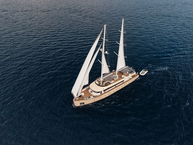 Noleggio Yacht di lusso con o senza skipper Custom a Croazia
