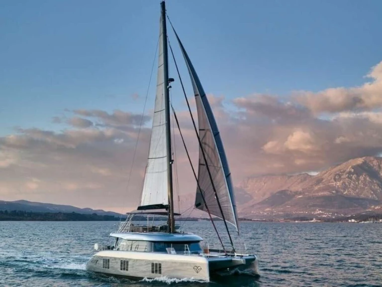 Noleggio Yacht di lusso con o senza skipper Sunreef a Costa Azzurra