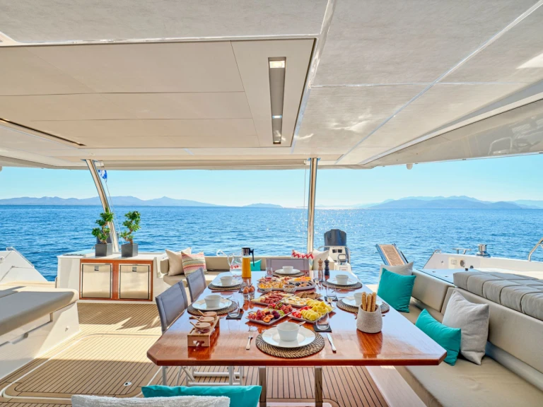 Noleggio barche Atene economico SUNMOON