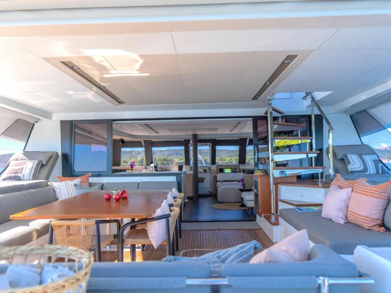 Fountaine Pajot Solomar  da affittare a  Trogir