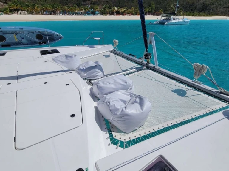 Yacht di lusso a noleggio a Isole Vergini Britanniche al miglior prezzo