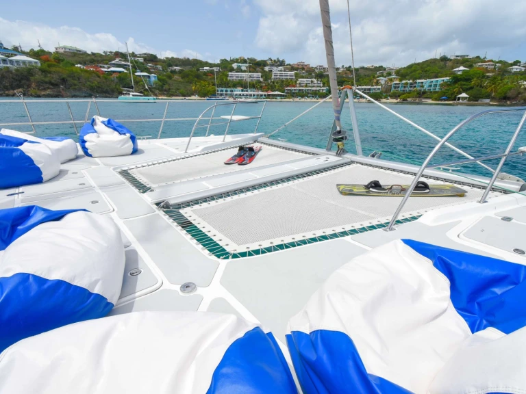 Noleggio Yacht di lusso Royal Cape con patente nautica