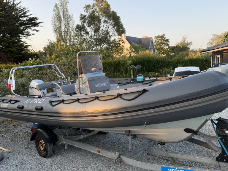 Noleggio Barca a motore 3D Tender con patente nautica