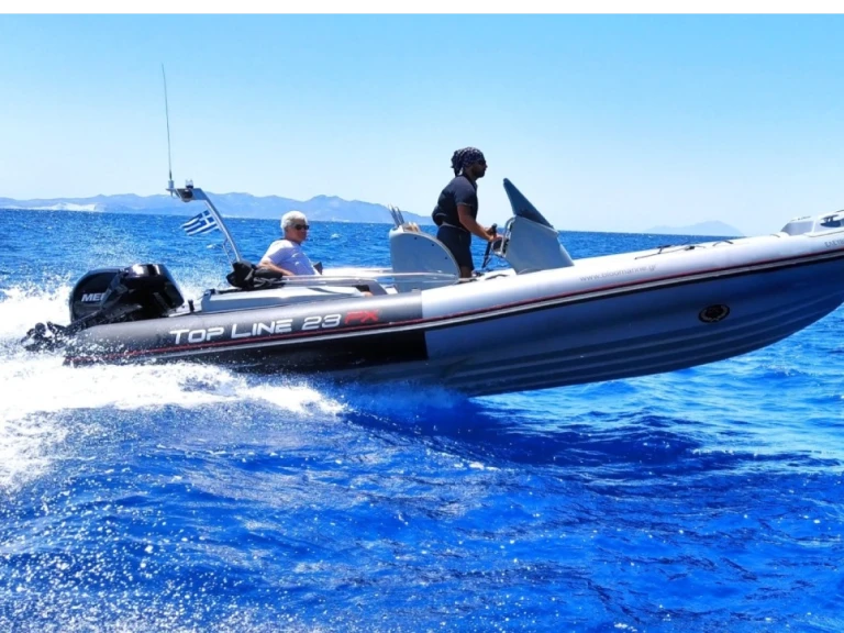 Noleggio Barca a motore TopLine con patente nautica