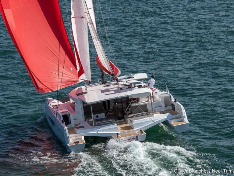 Catamarano a noleggio a Propriano al miglior prezzo