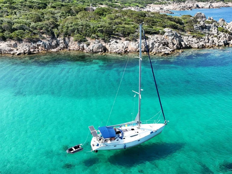 Noleggiare una Jeanneau Sun Odyssey 42.2 a Ajaccio