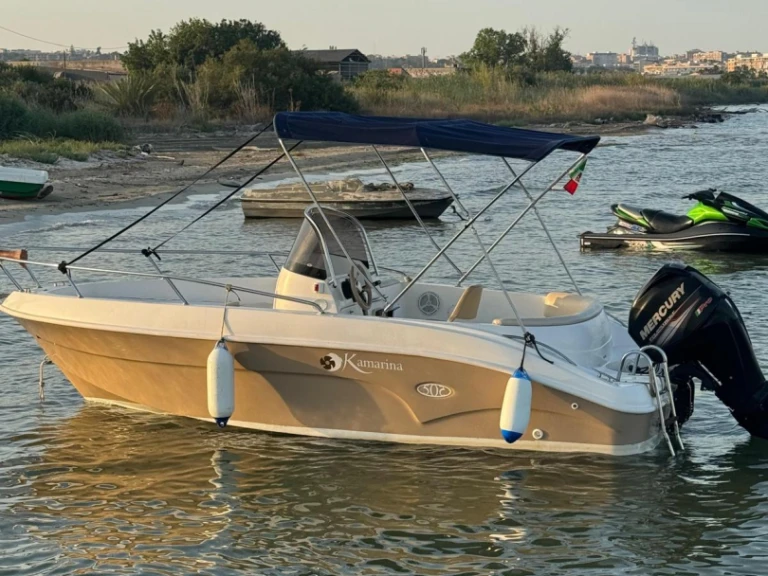 Noleggio Barca a motore a Siracusa – Kamarina 505 Open