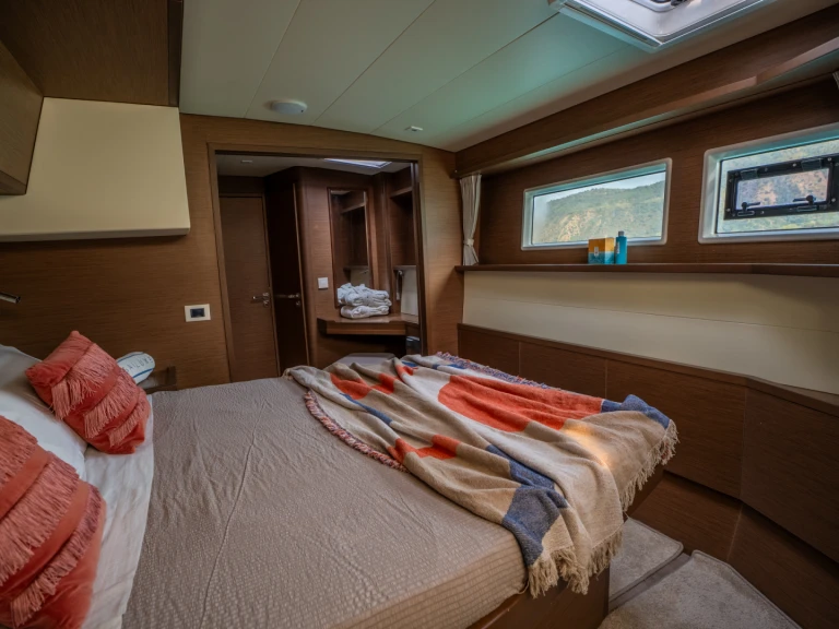 Noleggio Catamarano a Furnari – Lagoon Lagoon 52 F