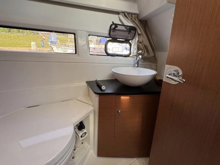 Jeanneau Merry Fisher 895 da affittare a  Asnières-sur-Seine