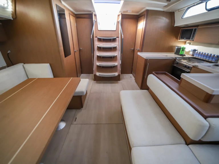 Noleggio Barca a vela a Castellammare del Golfo – Bénéteau Oceanis 51.1