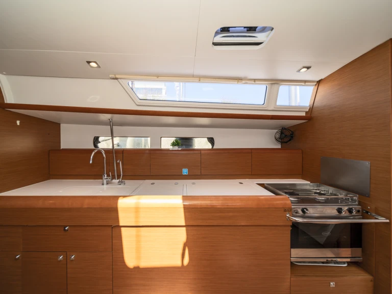 Noleggio barche Jeanneau Sun Odyssey 479 a Rodi (Citta) su Samboat