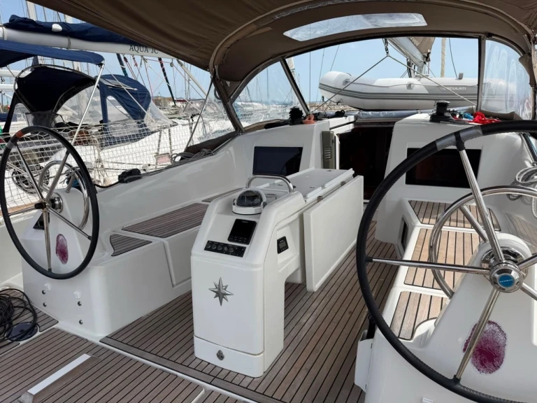 Jeanneau Sun Odyssey 410 da affittare a  Cecina