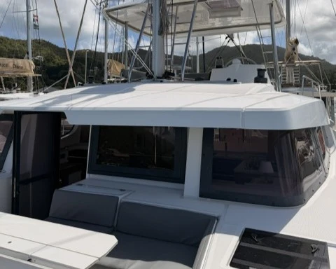 Noleggio Catamarano Bali con patente nautica