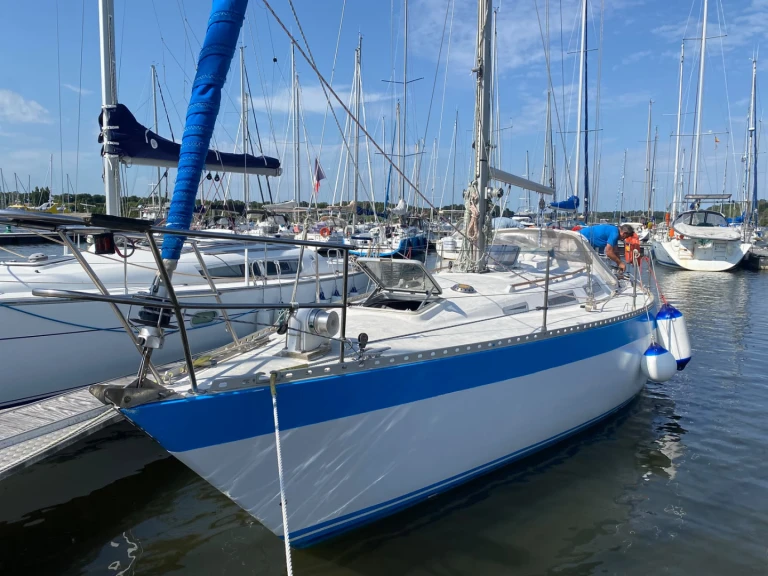 Noleggio Barca a vela Wauquiez con patente nautica