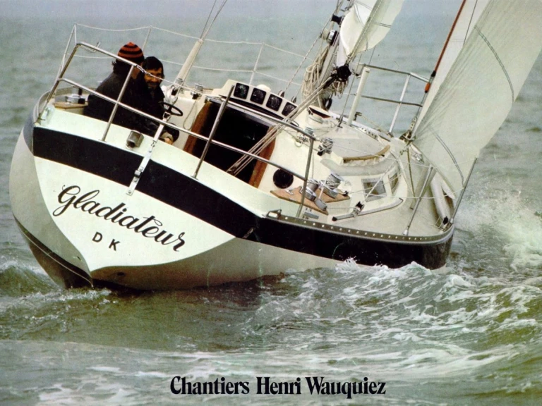 Noleggio barche Wauquiez Gladiateur a Francia su Samboat