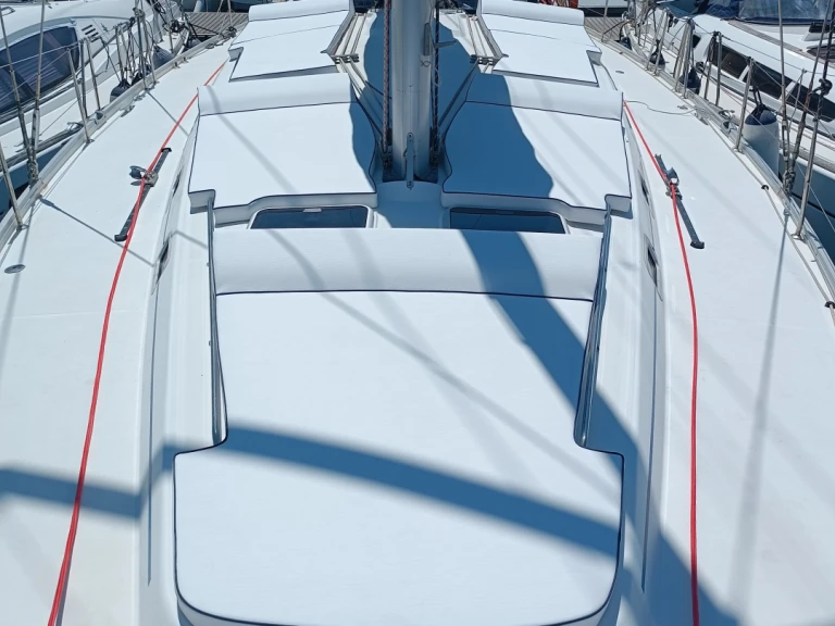 Noleggio barche Bénéteau Cyclades 50.4 a Castellammare di Stabia su Samboat