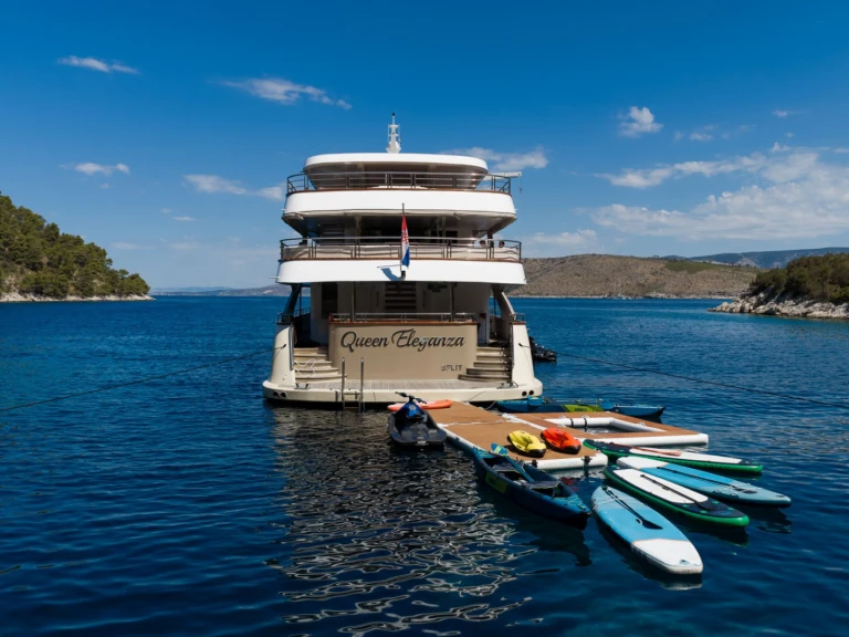 Noleggio Yacht di lusso con o senza skipper Custom a Croazia