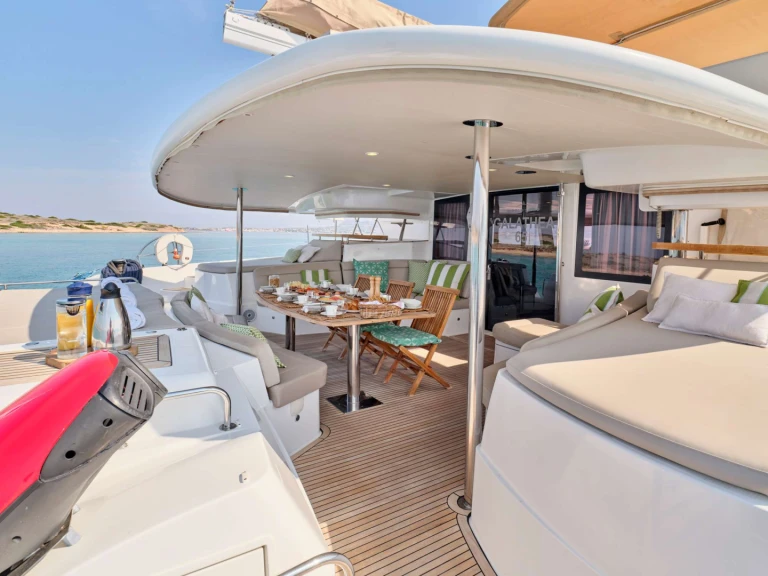 Noleggio Yacht di lusso a Mahé – Fountaine Pajot WORLD'S END (MED)