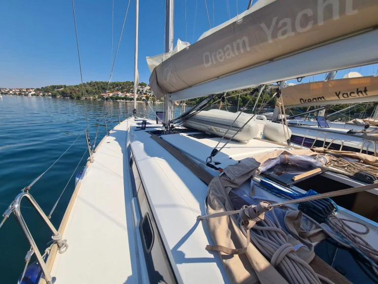 Noleggio Barca a vela Dufour con patente nautica
