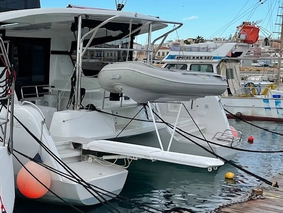 Noleggio Catamarano Lagoon con patente nautica