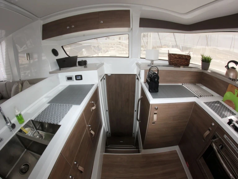 Noleggio Catamarano con o senza skipper Bali a Gouviá