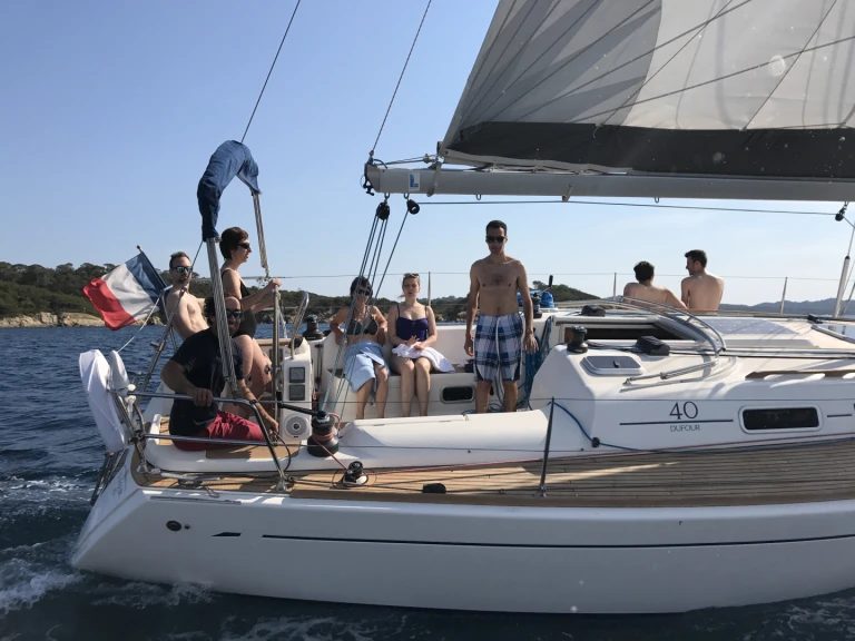 Noleggio Barca a vela Dufour con patente nautica