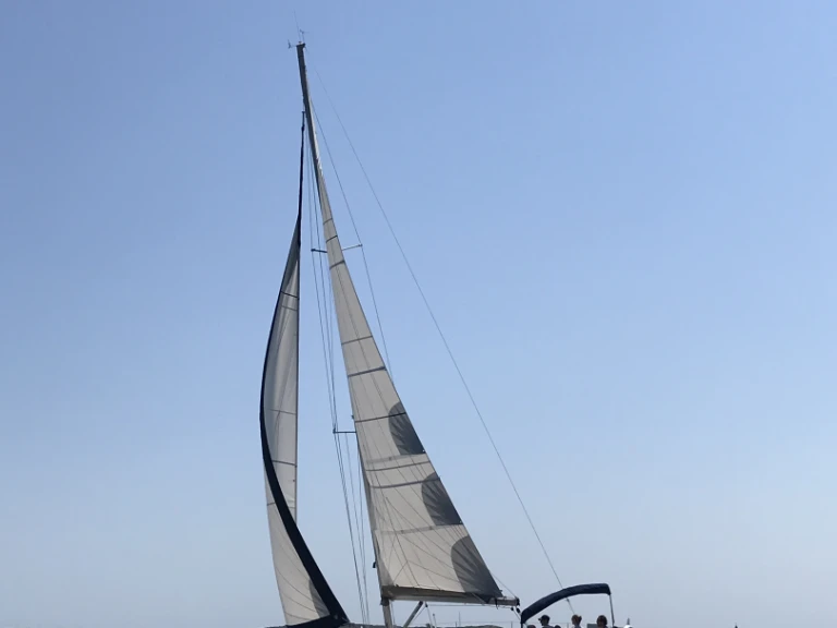 Barca a vela a noleggio a Bandol al miglior prezzo