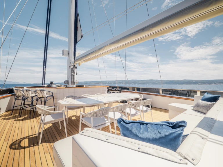  Luxury Sailing Yacht CA da affittare a  Sukošan