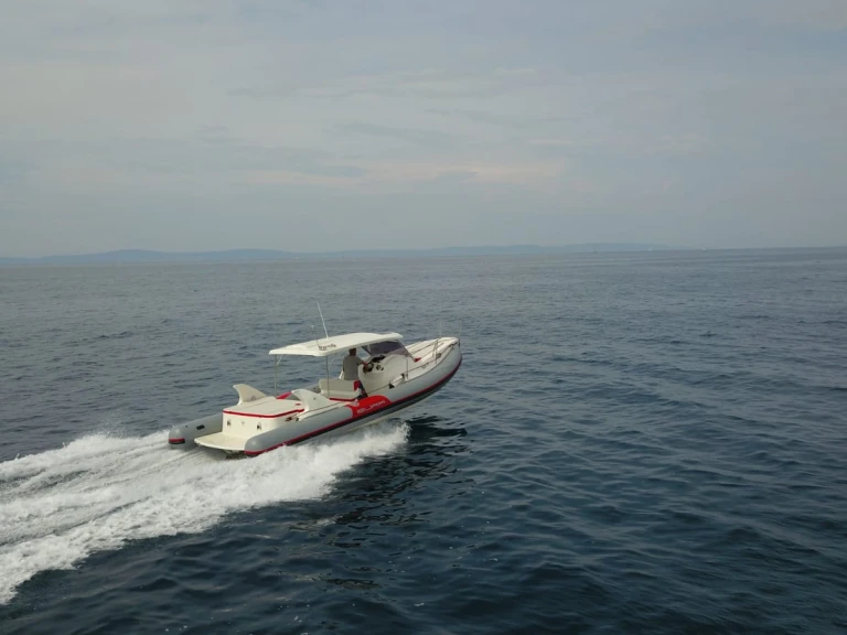 Bura-Boats Bura 9.5 da affittare a  Spalato