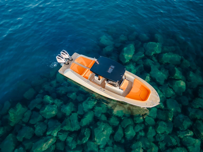 Noleggio barche LILIBAEUM YACHT LIPARI 31 a Taormina su Samboat