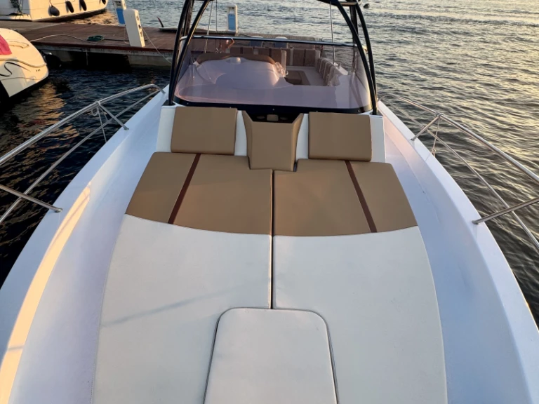 Noleggio barche Saver Saver 330 WA a Siracusa su Samboat