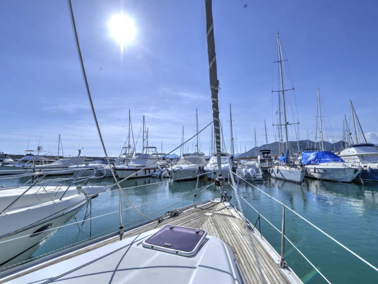 Noleggio barche Bavaria Bavaria 41 Cruiser a Lavagna su Samboat