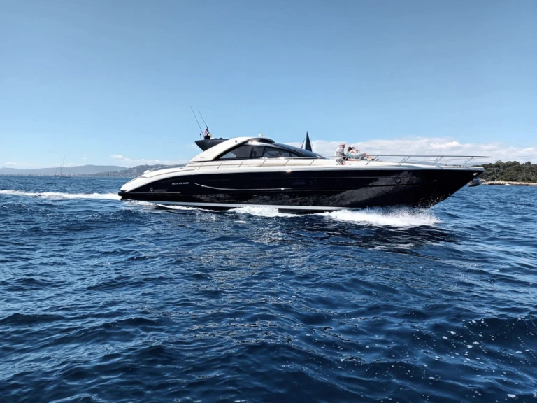 Noleggio Barca a motore Monterey con patente nautica