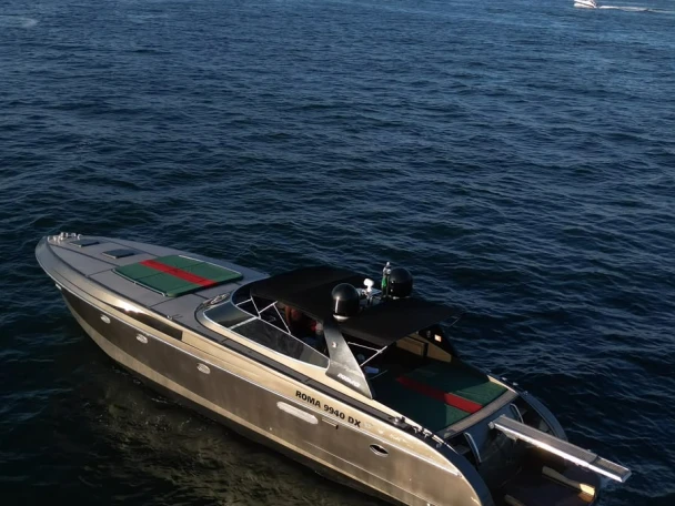 Yacht di lusso a noleggio a Porto Cervo al miglior prezzo