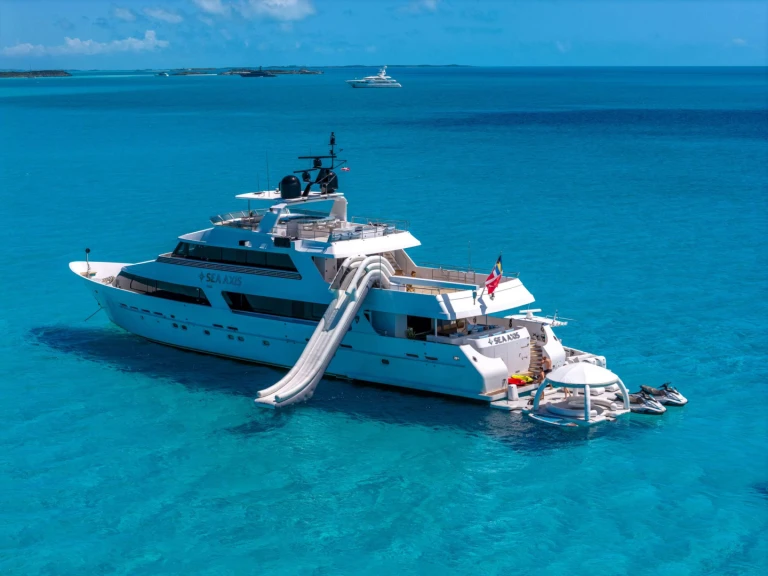 Noleggio Yacht di lusso Heesen con patente nautica