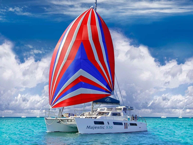 Noleggio Yacht di lusso Royal Cape con patente nautica
