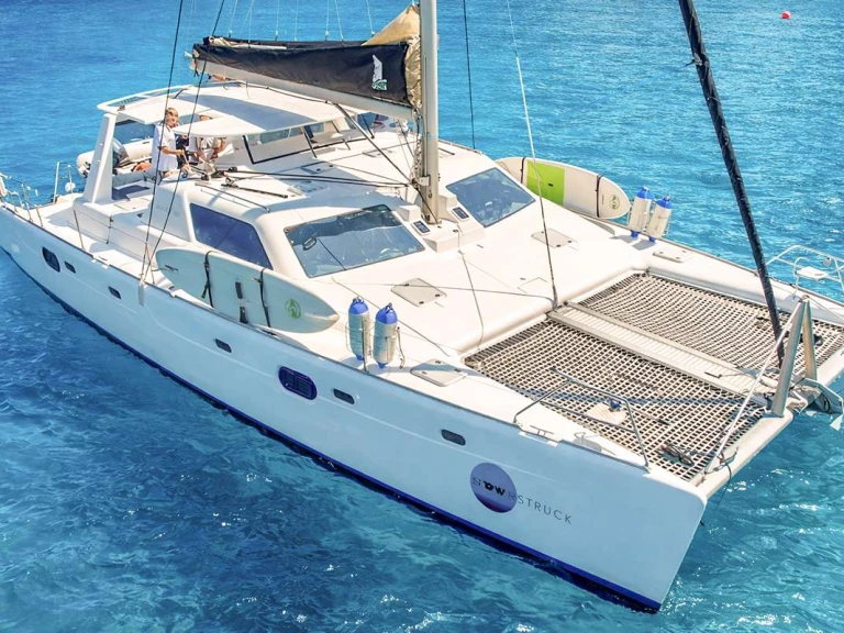 Noleggiare una Voyage MOONSTRUCK a Saint Thomas Island