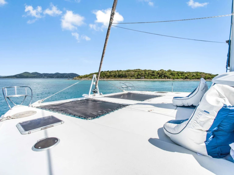 Noleggio Yacht di lusso Fountaine Pajot con patente nautica