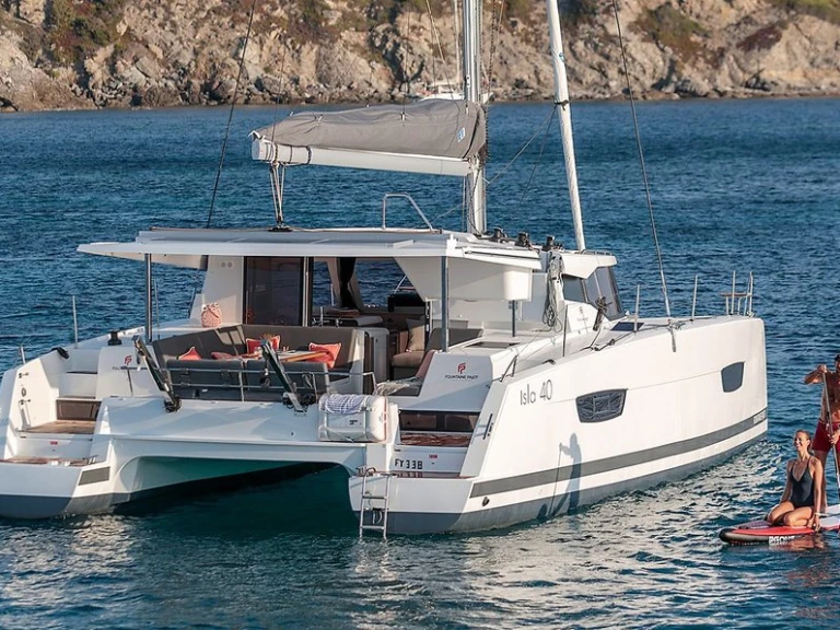 Noleggio Catamarano Fountaine Pajot con patente nautica