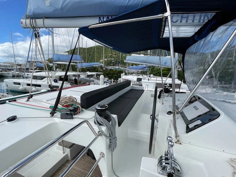 Noleggio Catamarano con o senza skipper Lagoon a Parham Town