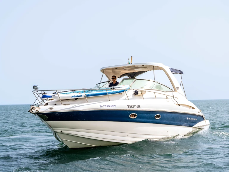 Noleggiare una Crownline Crownline 340 CR a Lagos