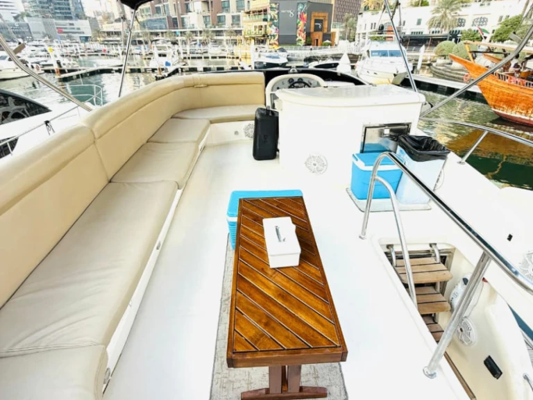 Noleggio Barca a motore Al Shaali Marine con patente nautica